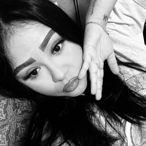 Meet your Posher, Valeria